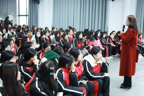 常德新德才职业学校,常德新德才,常德招生就业,电子商务专业学校,专业学校报考哪里好