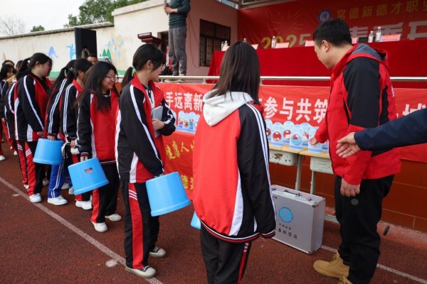 常德新德才职业学校,常德新德才,常德招生就业,电子商务专业学校,专业学校报考哪里好